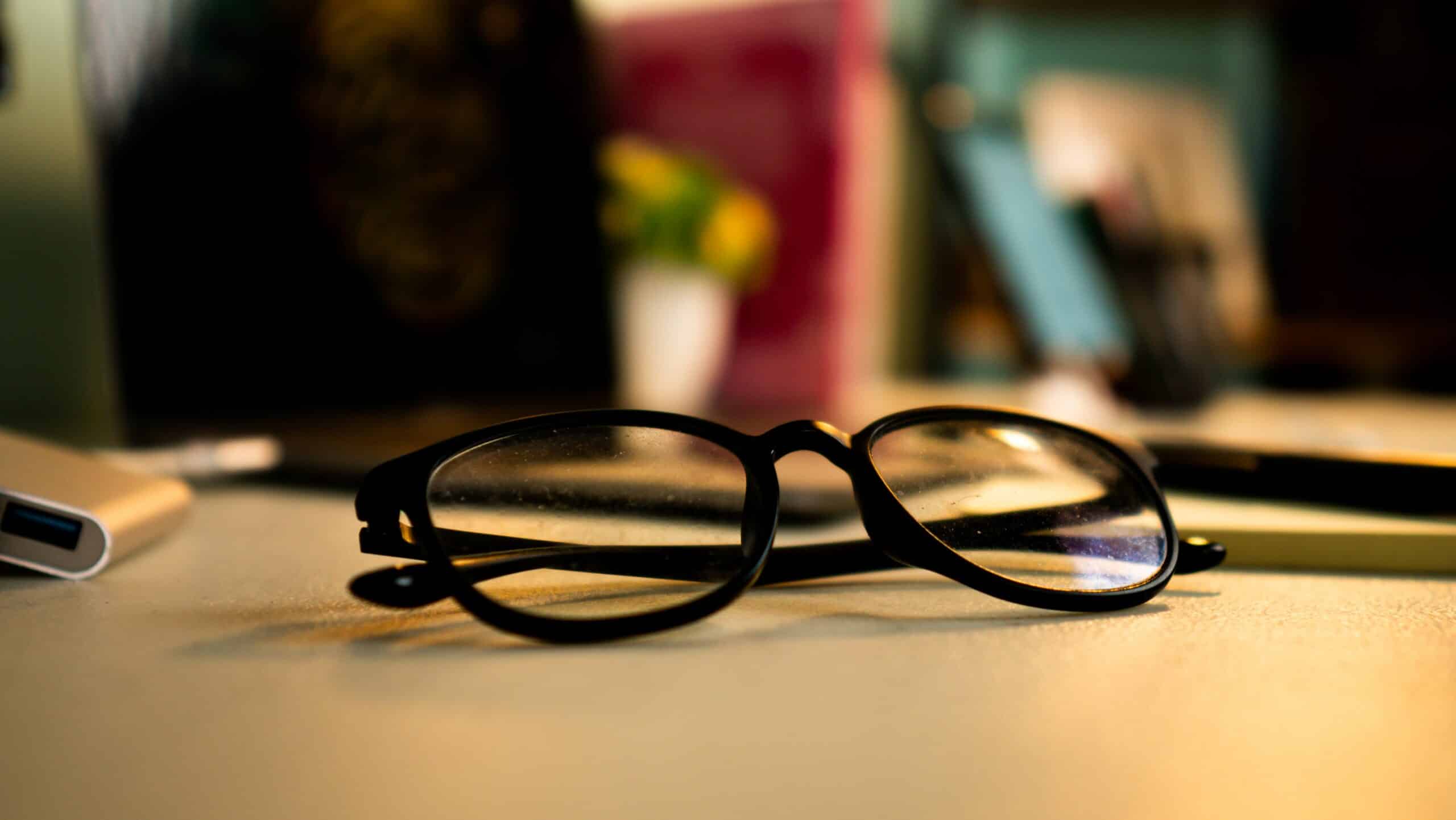 What Are Multifocal Eyeglass Lenses?
